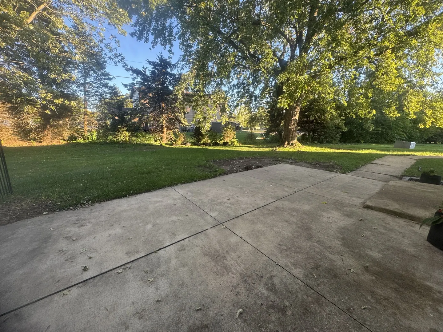 1606 E Stonehenge Drive 14-B IL