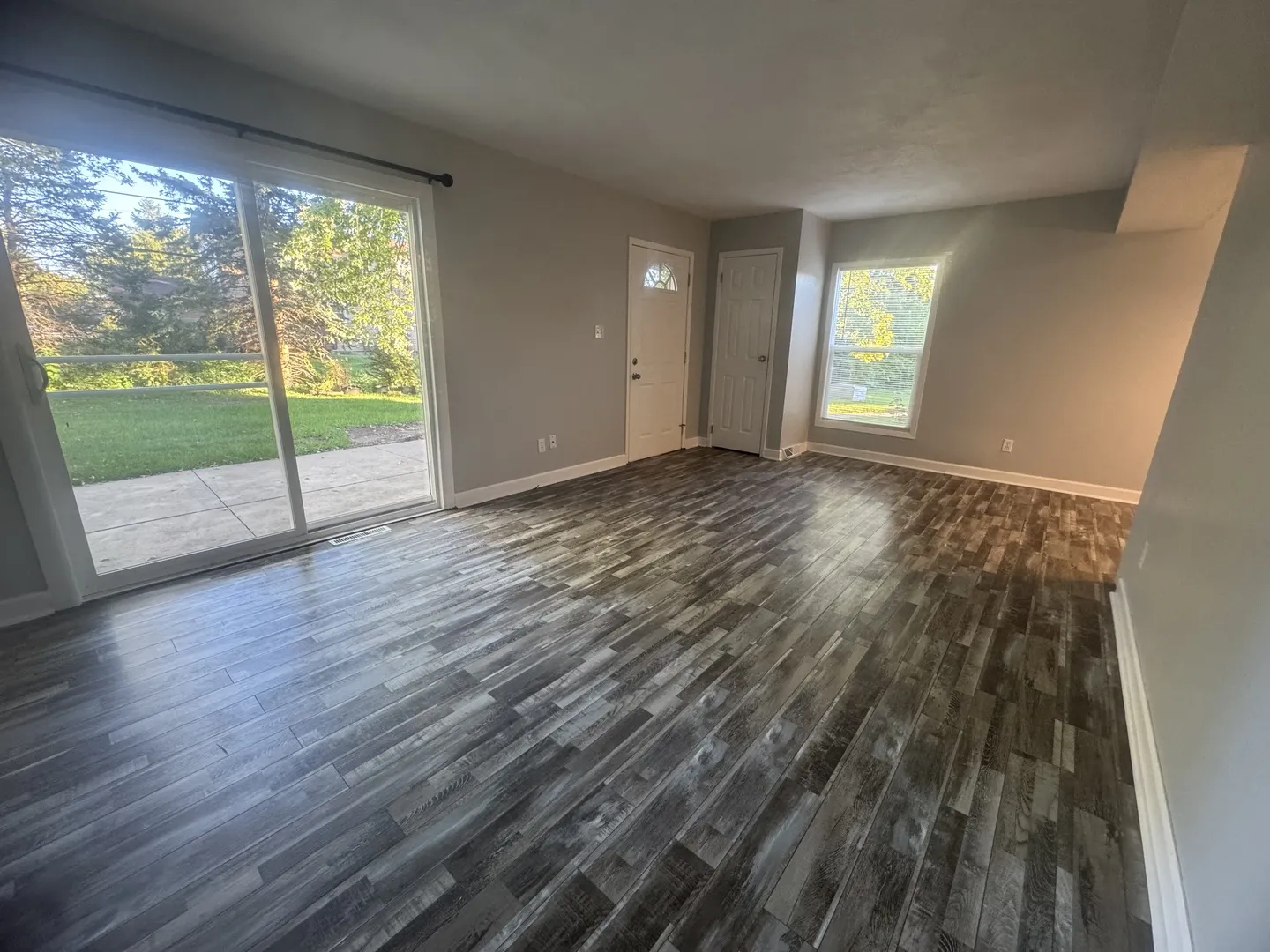 1606 E Stonehenge Drive 14-B IL
