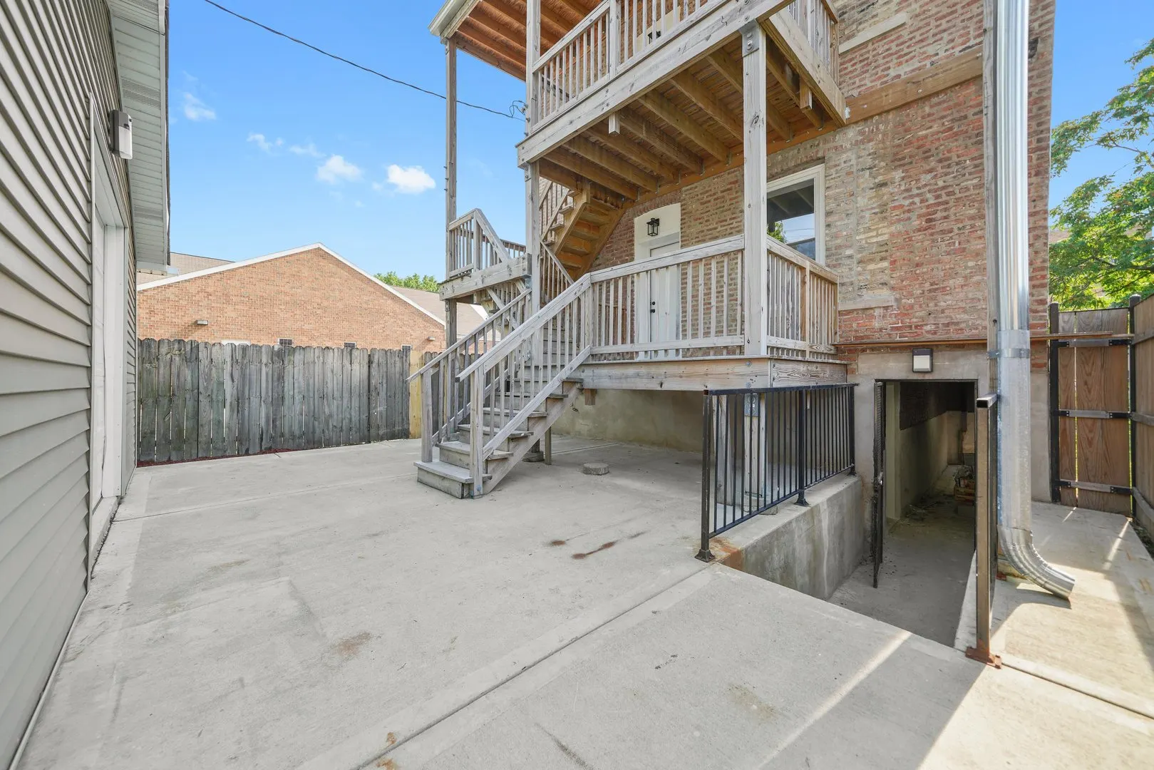 322 S Kostner Avenue IL
