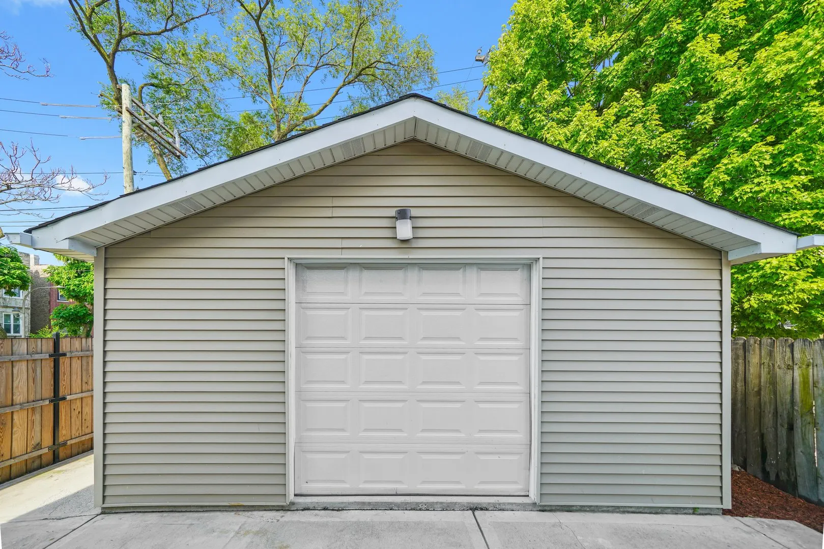 322 S Kostner Avenue IL