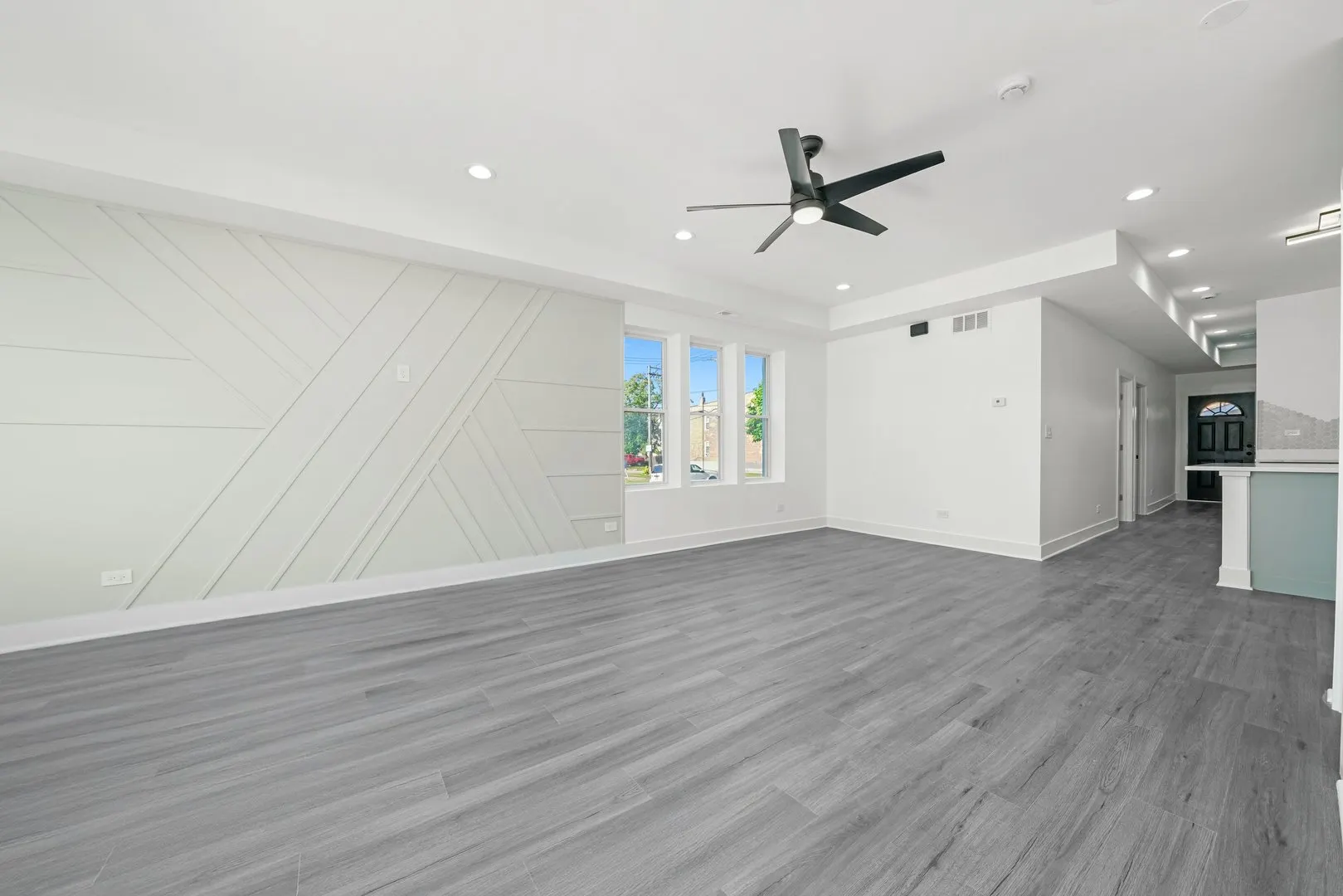 322 S Kostner Avenue IL