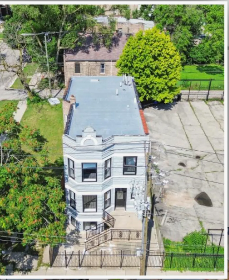 322 S Kostner Avenue IL