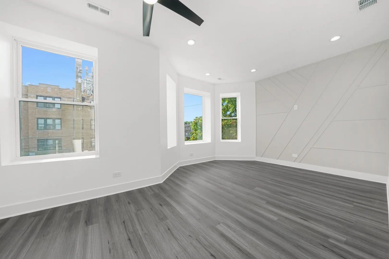 322 S Kostner Avenue IL