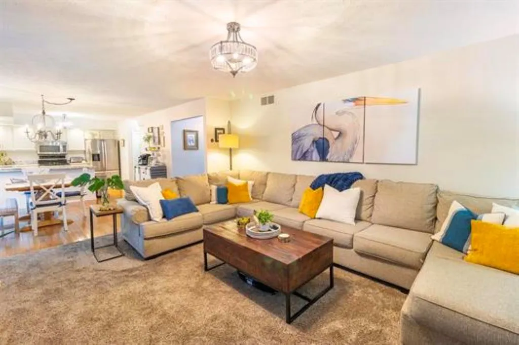12879 Clearwater Pointe IL