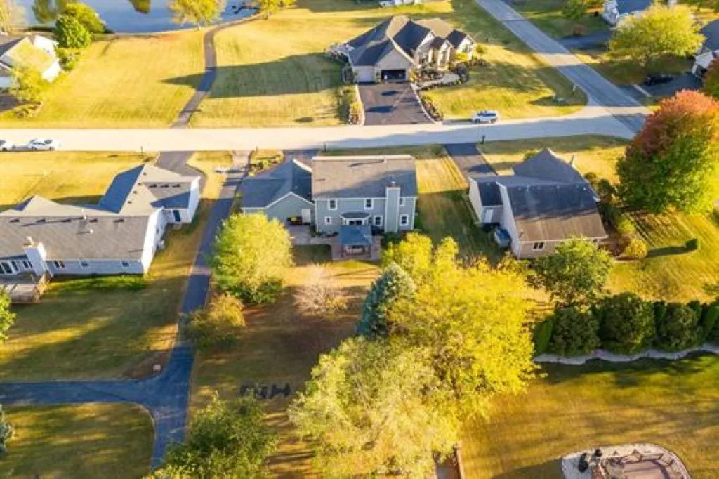 12879 Clearwater Pointe IL