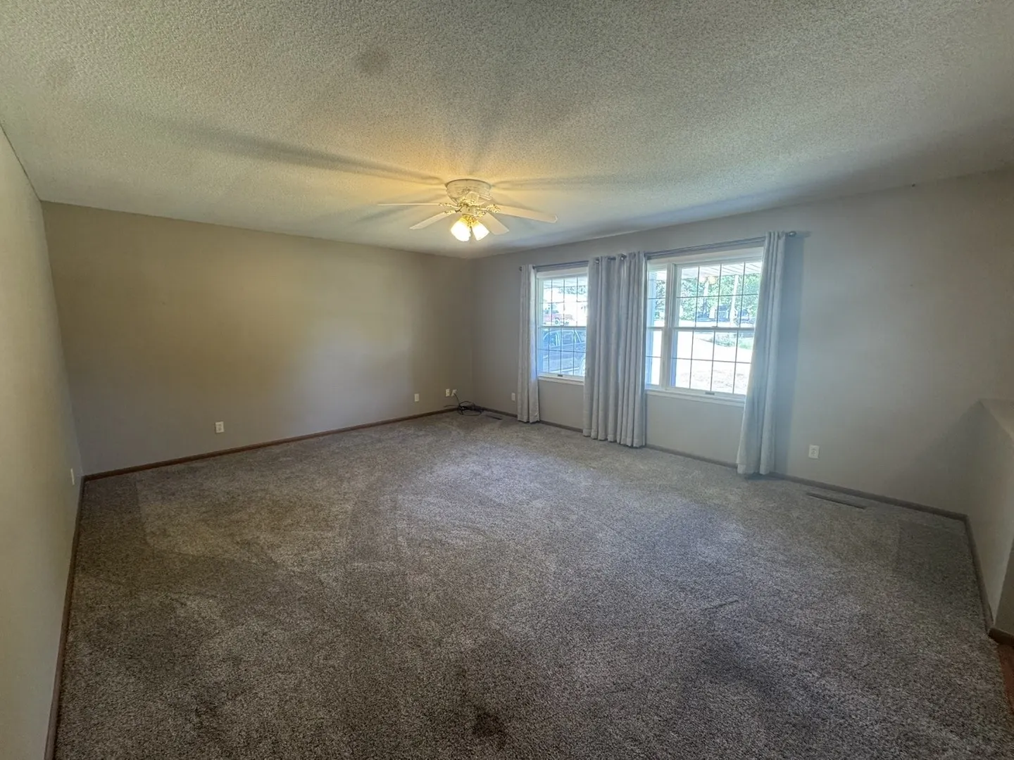 805 Keith Drive IL