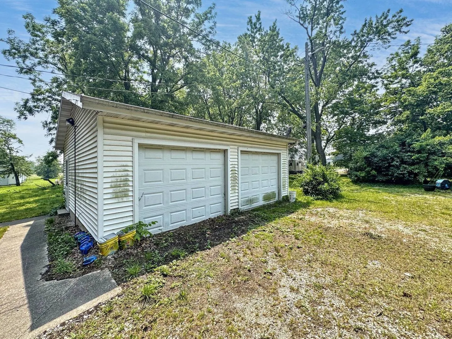 1204 W Reynolds Street IL
