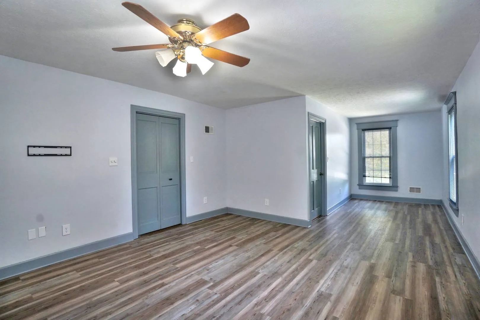 1204 W Reynolds Street IL