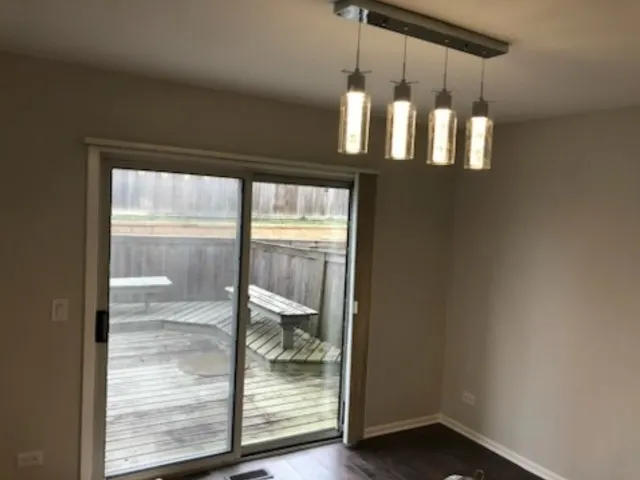612 Newbury Lane IL