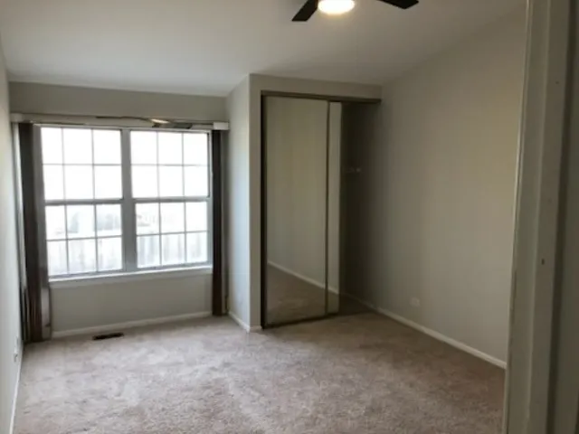 612 Newbury Lane IL