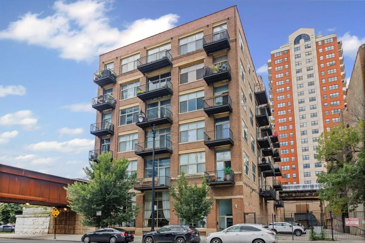 1528 S Wabash Avenue 606 IL