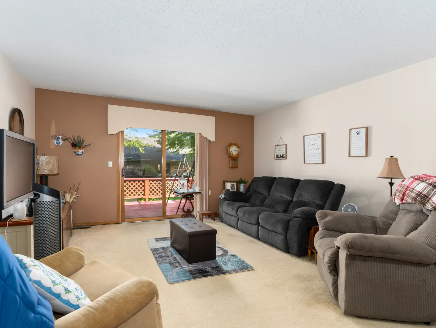 804 Deerpath Lane IL