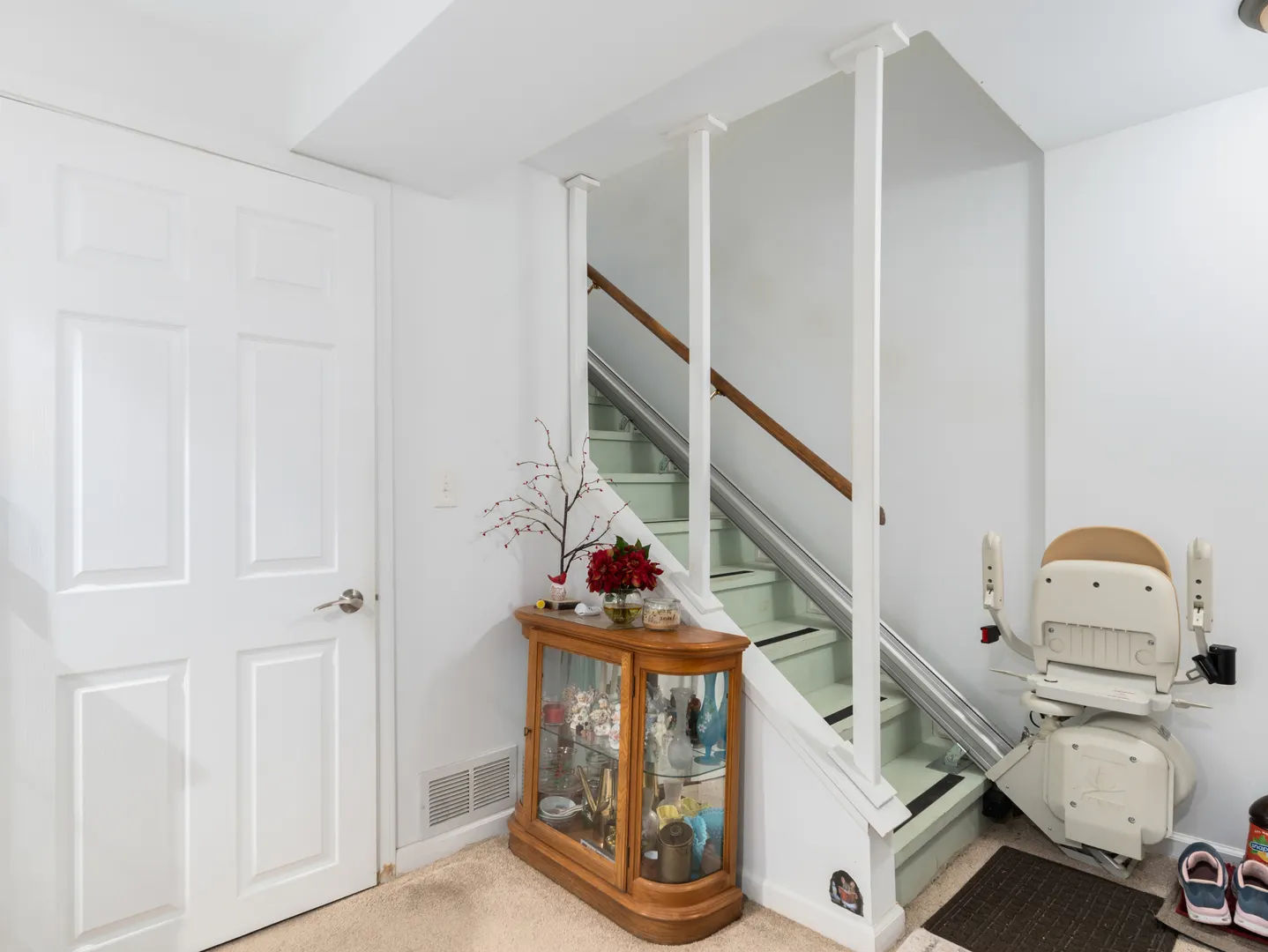 804 Deerpath Lane IL