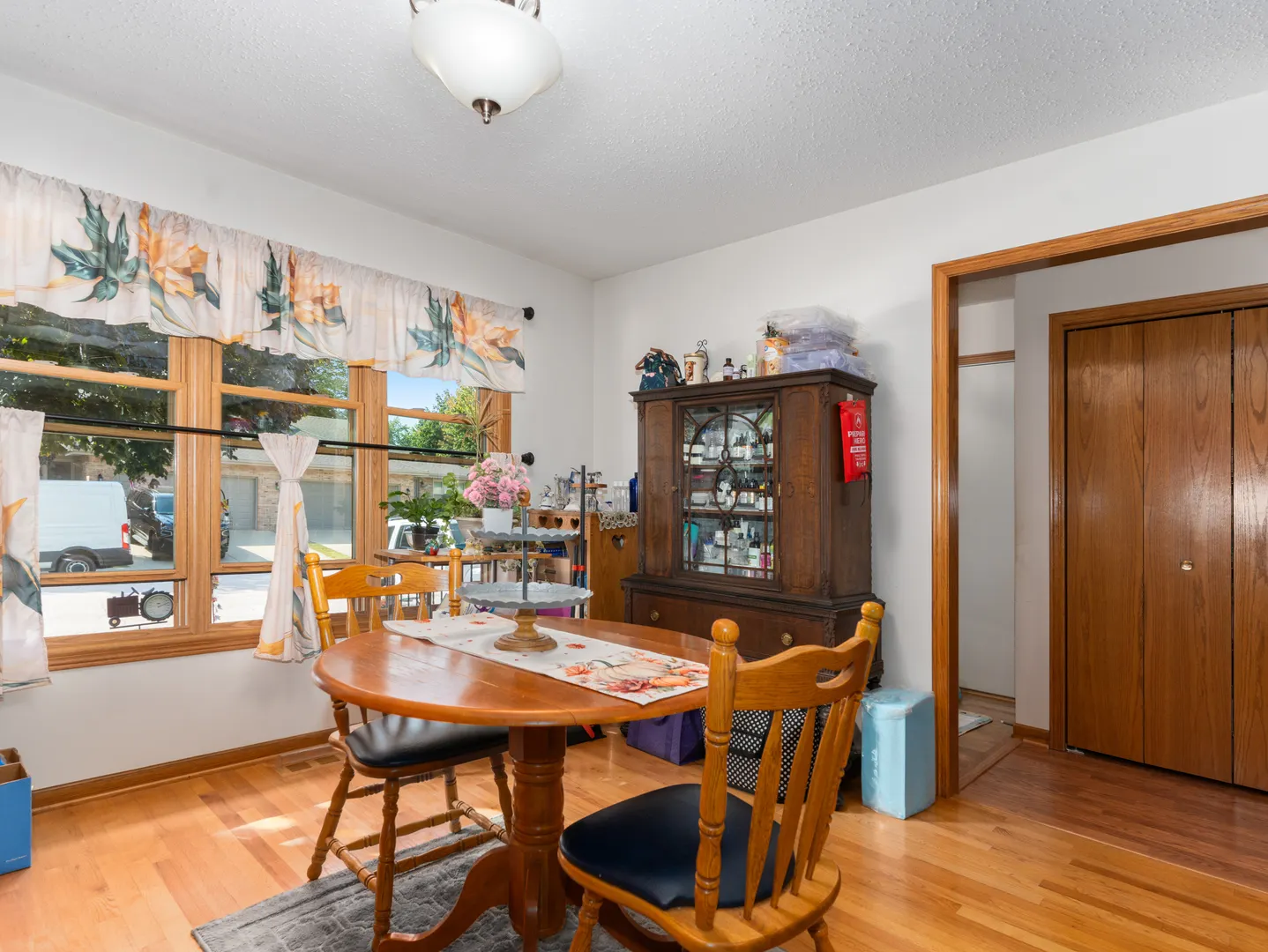 804 Deerpath Lane IL