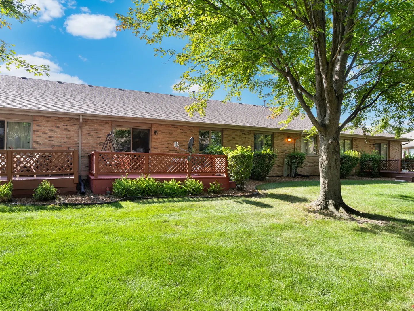 804 Deerpath Lane IL