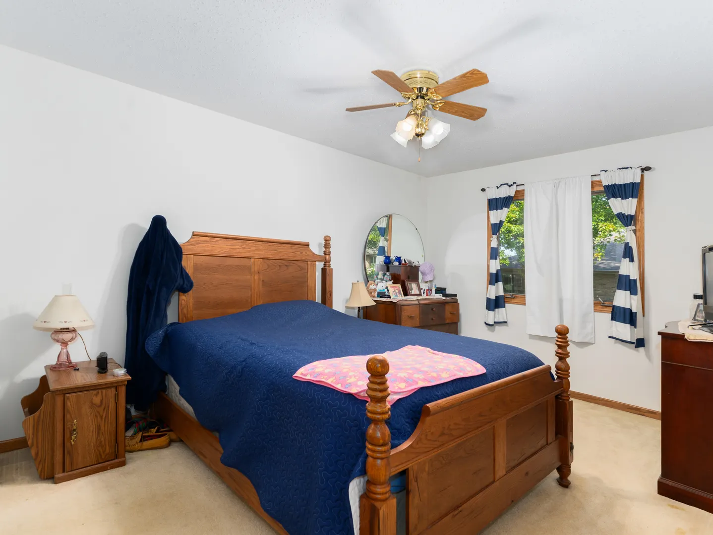 804 Deerpath Lane IL