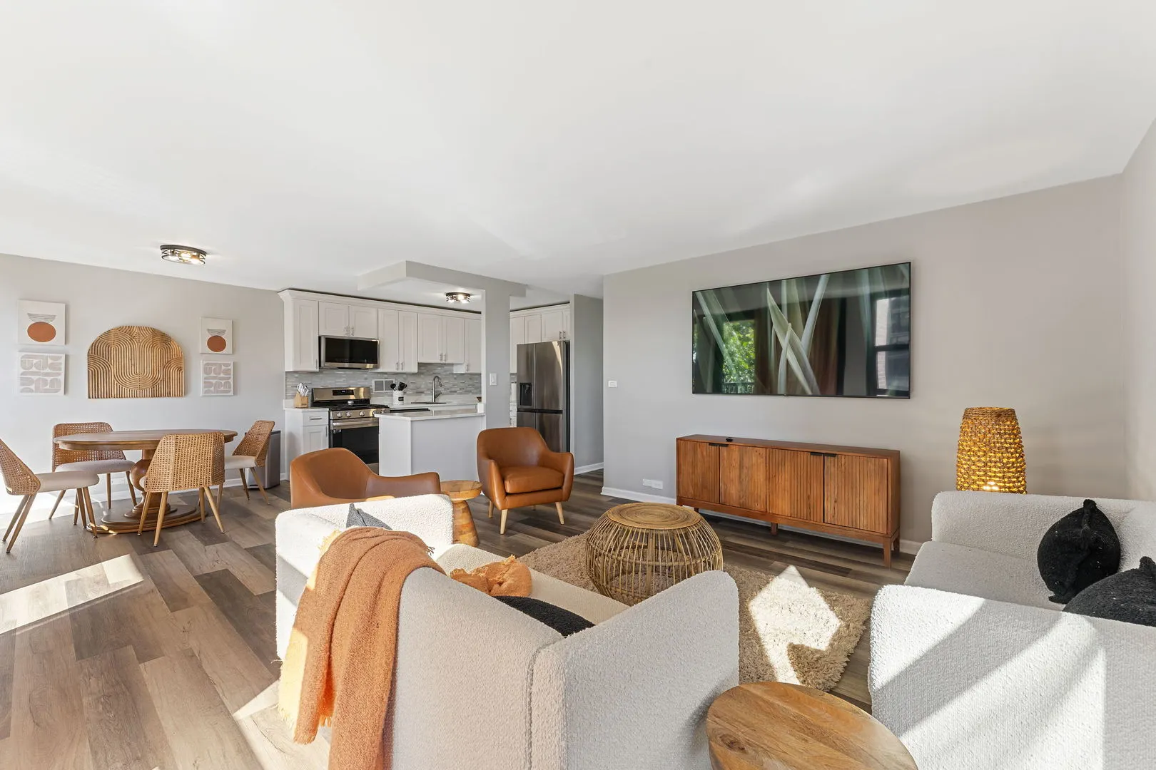 2941 S Michigan Avenue 407 IL