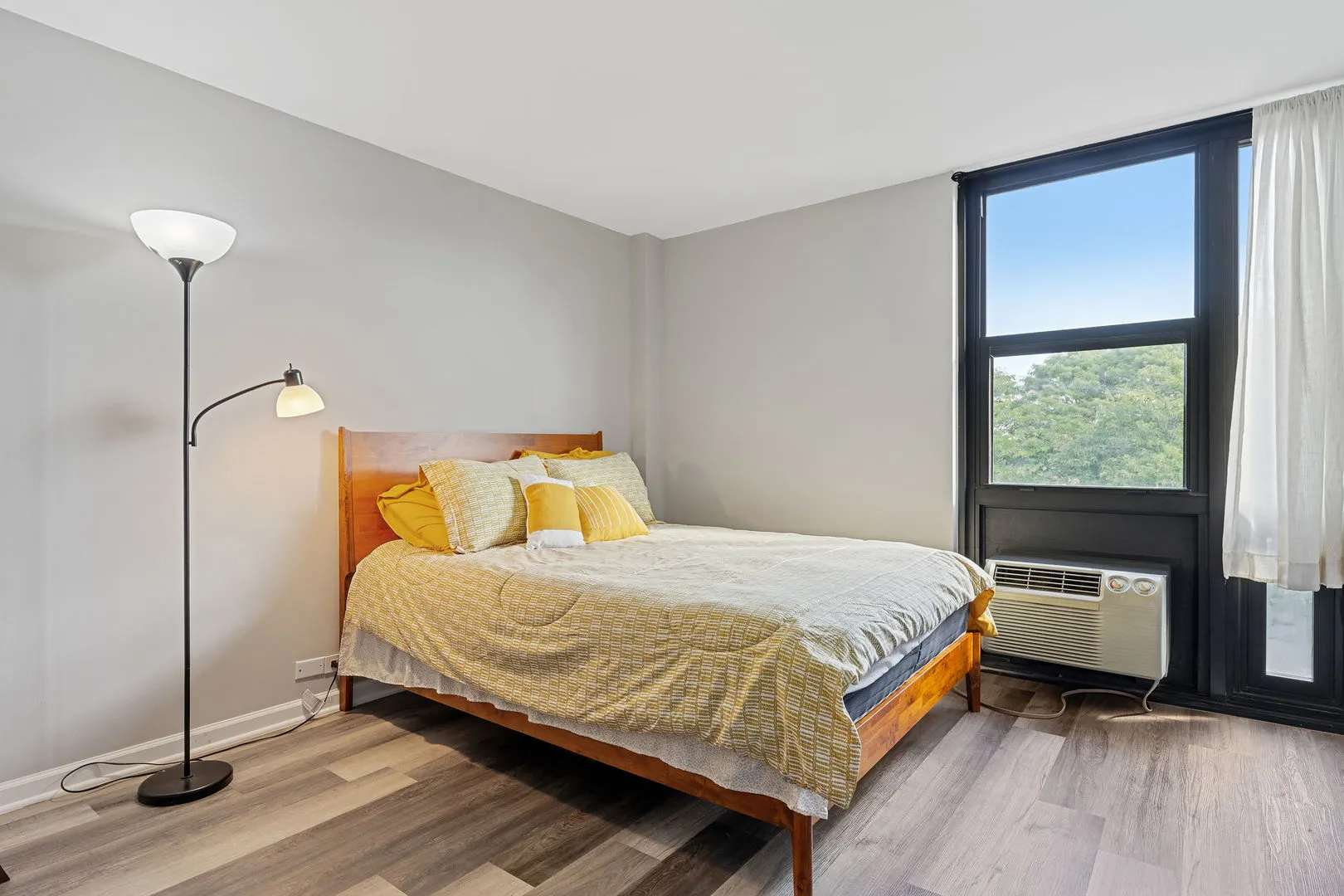 2941 S Michigan Avenue 407 IL