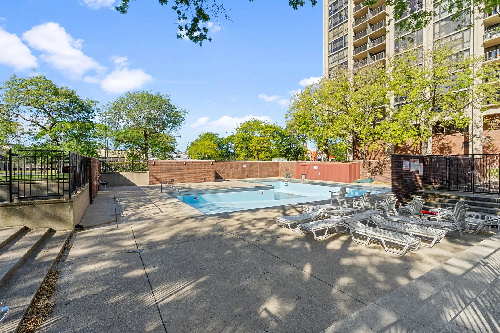 2941 S Michigan Avenue 407 IL