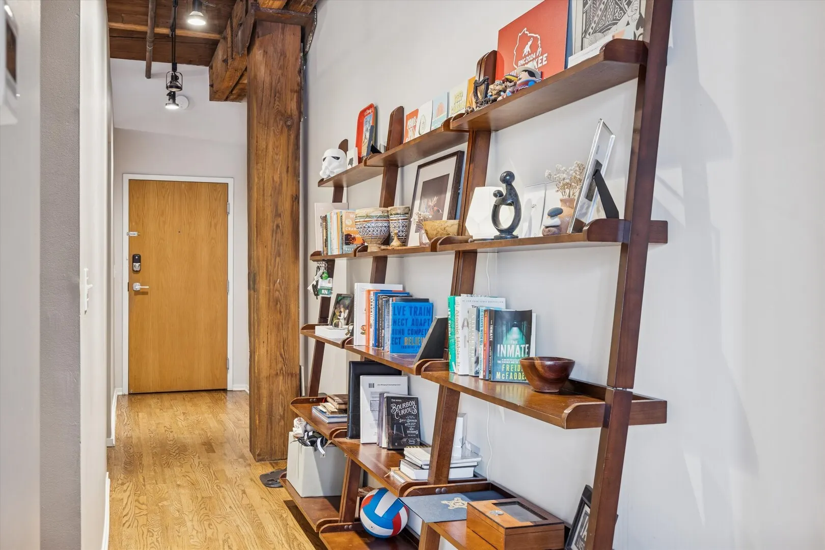 625 W Jackson Boulevard 206 IL