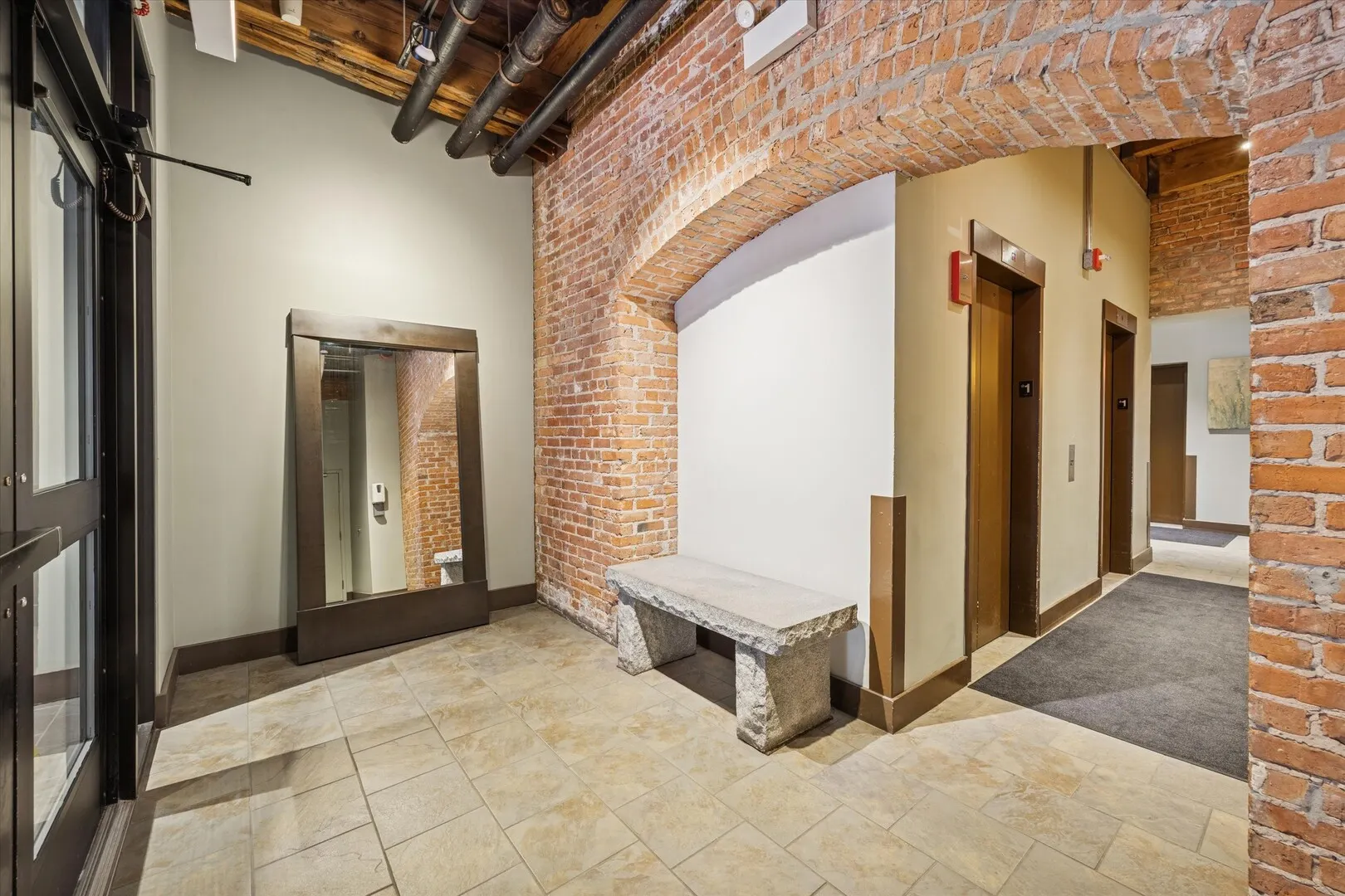 625 W Jackson Boulevard 206 IL
