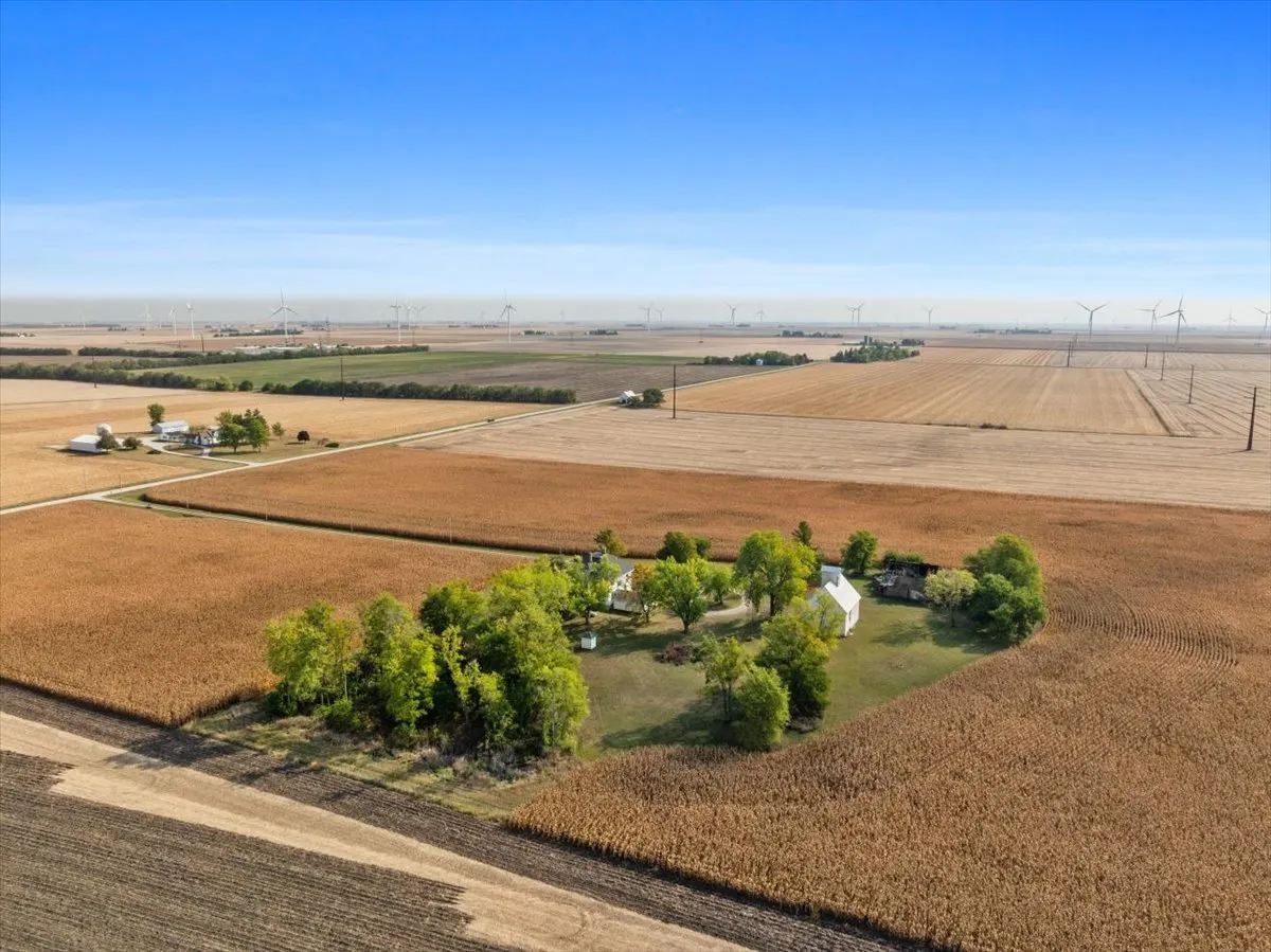 29758 N 2850 East Road IL