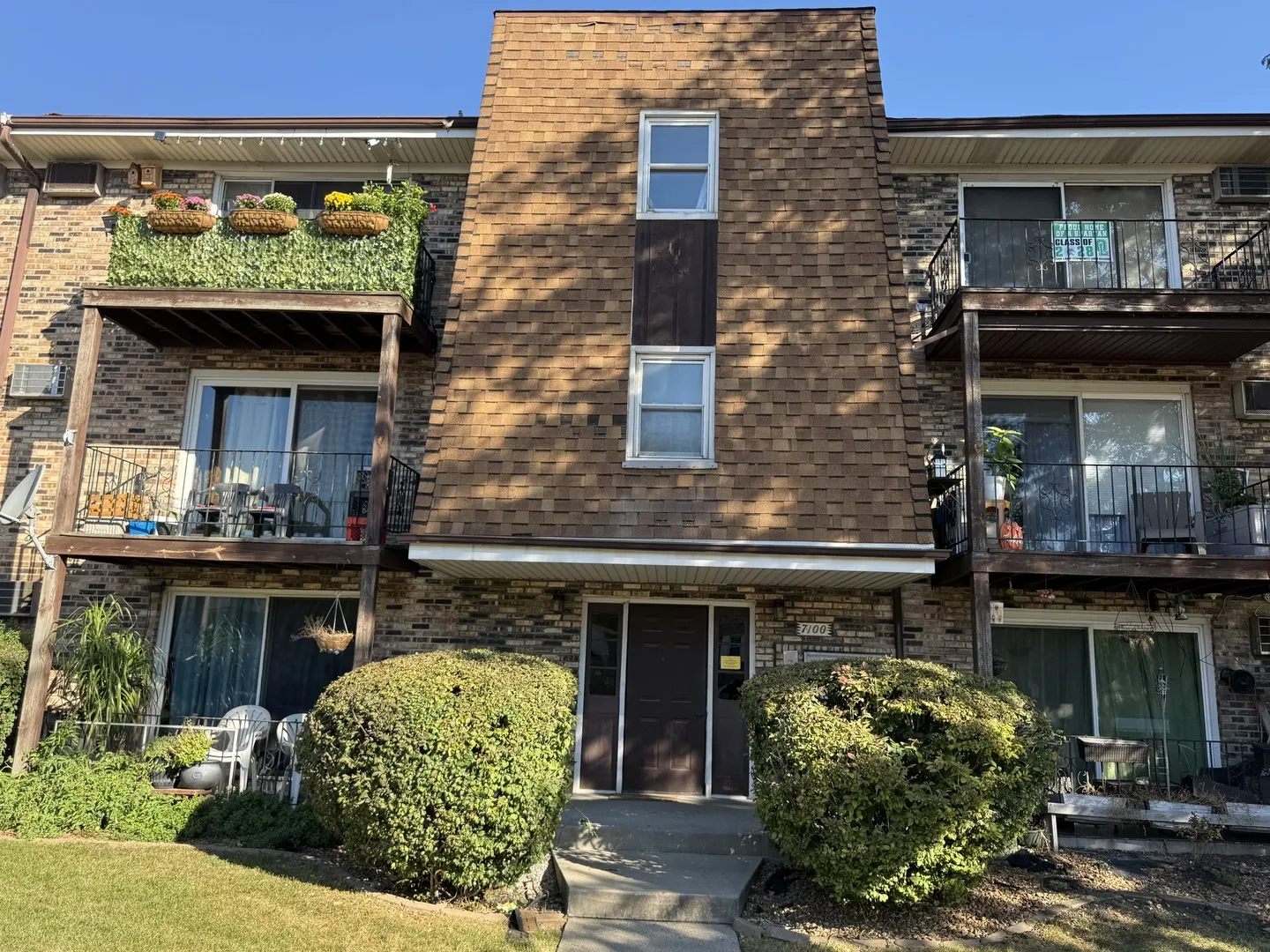 7100 99th Street 204 IL