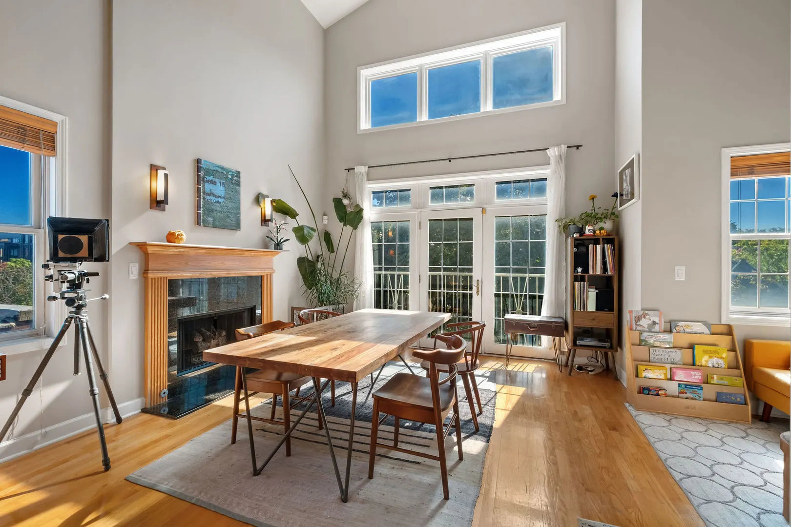 1224 W WINONA Street 3E IL