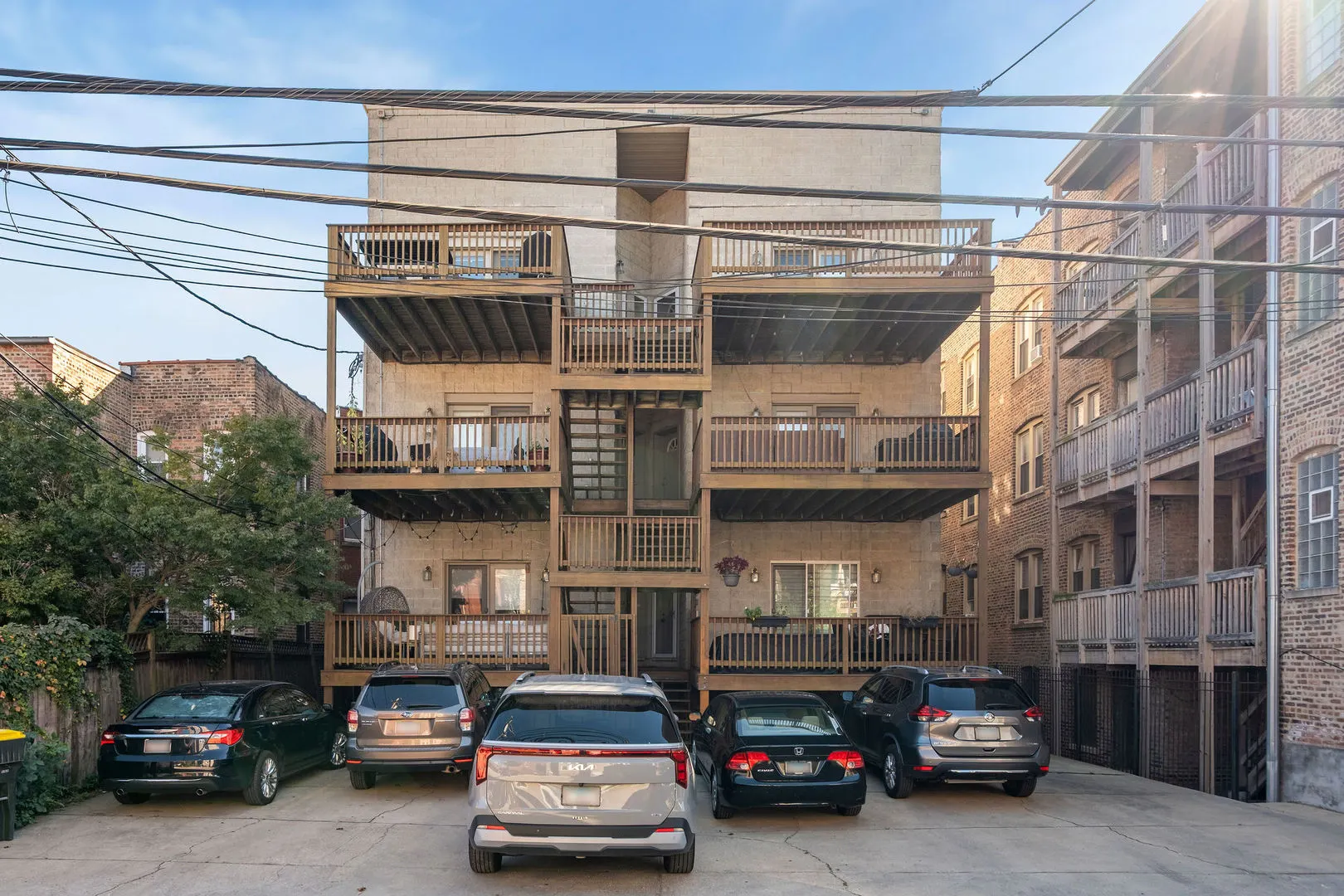1224 W WINONA Street 3E IL
