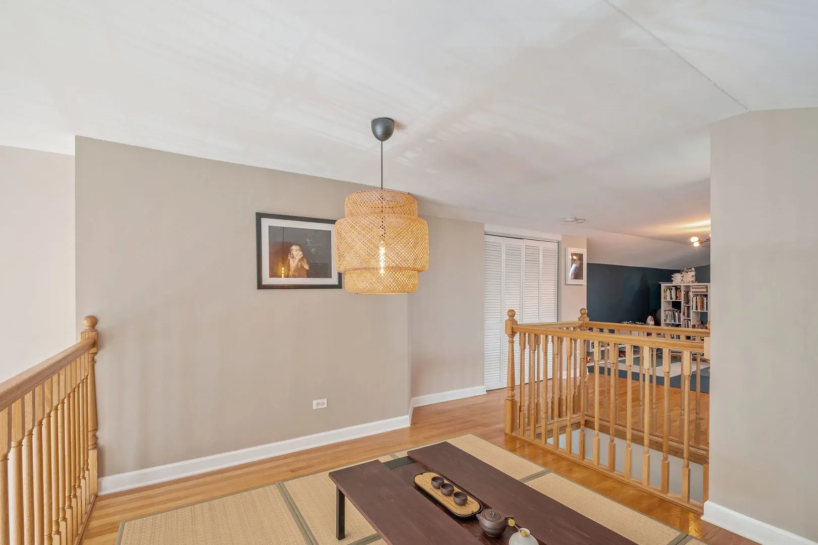 1224 W WINONA Street 3E IL