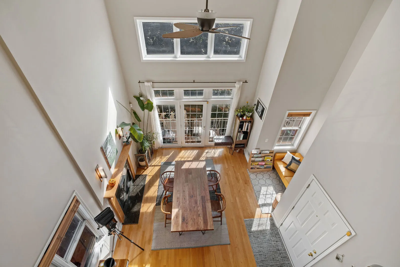1224 W WINONA Street 3E IL