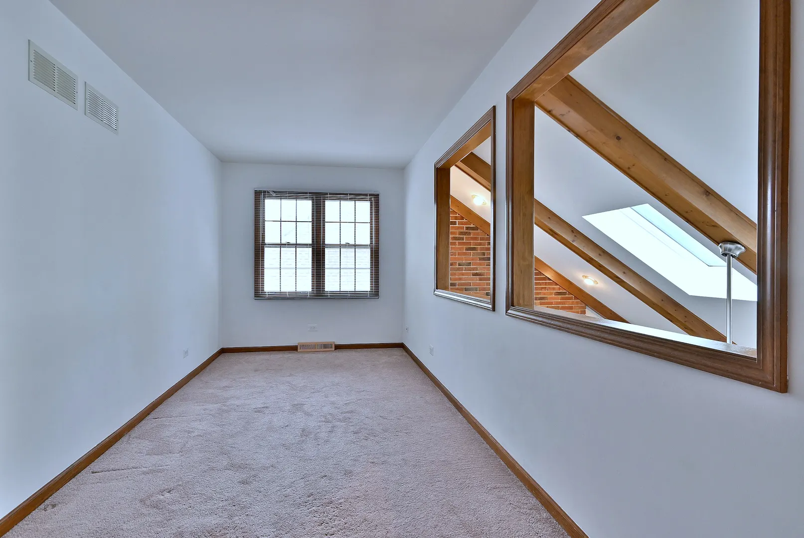 963 Lakeside Drive IL