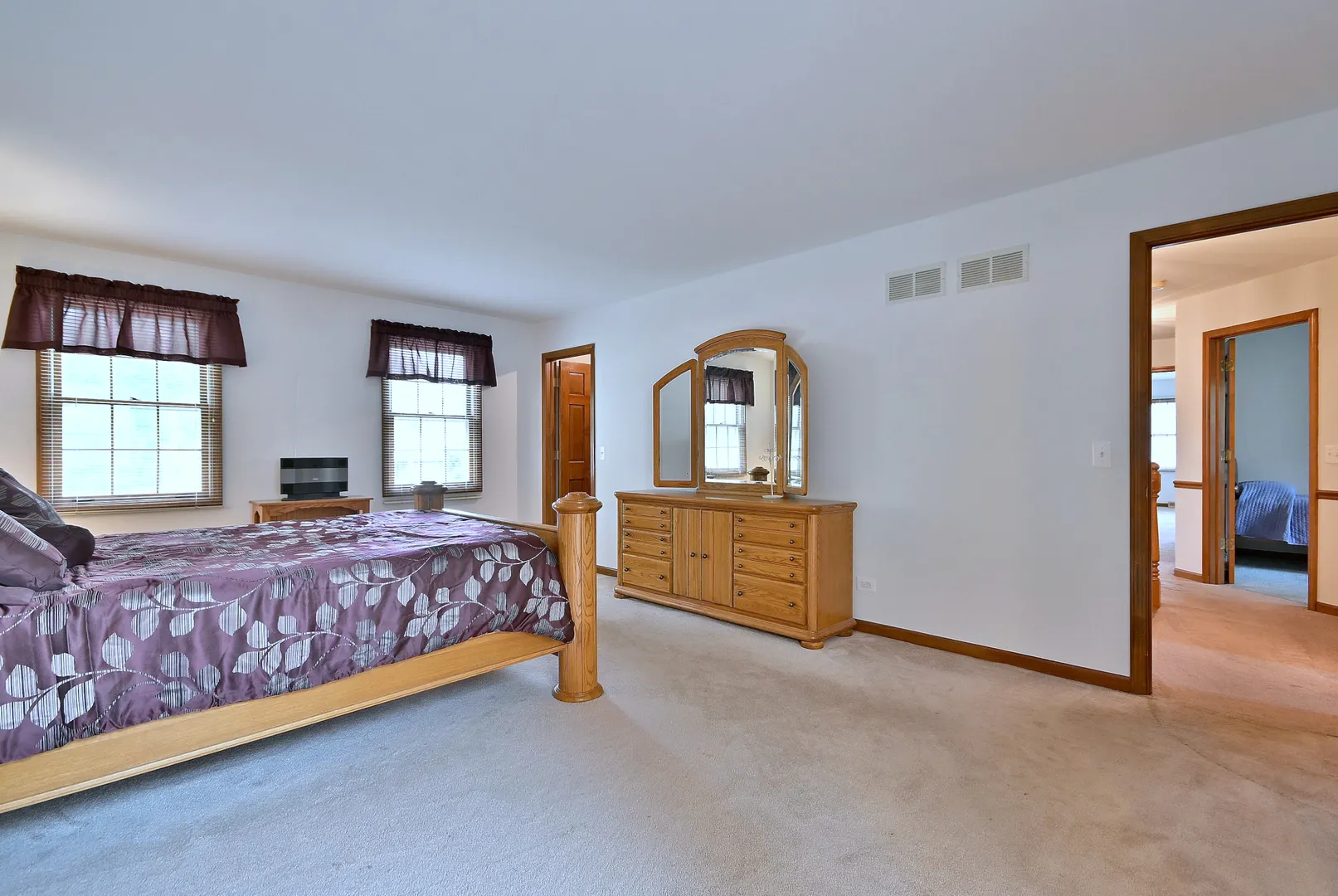 963 Lakeside Drive IL