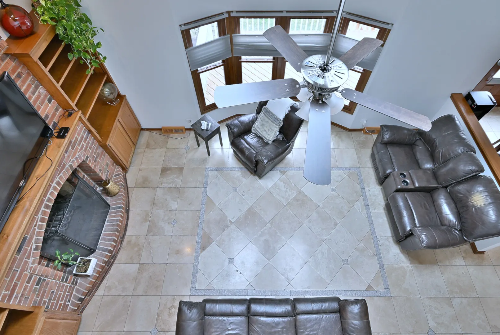 963 Lakeside Drive IL