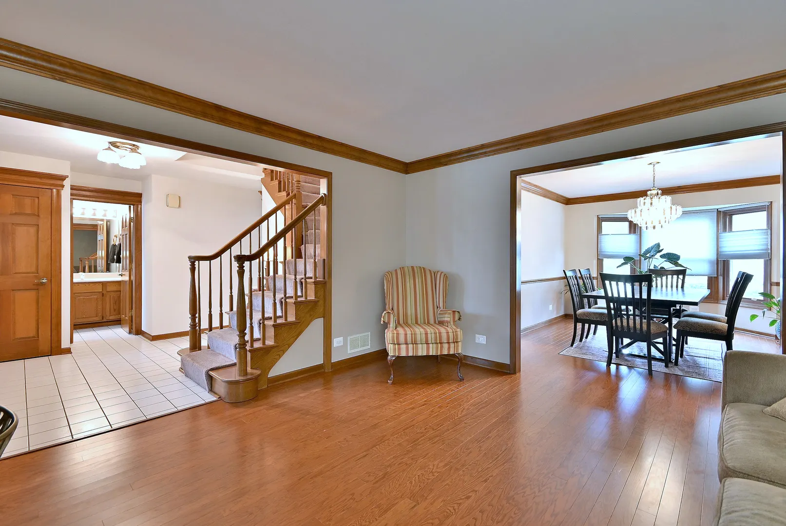 963 Lakeside Drive IL