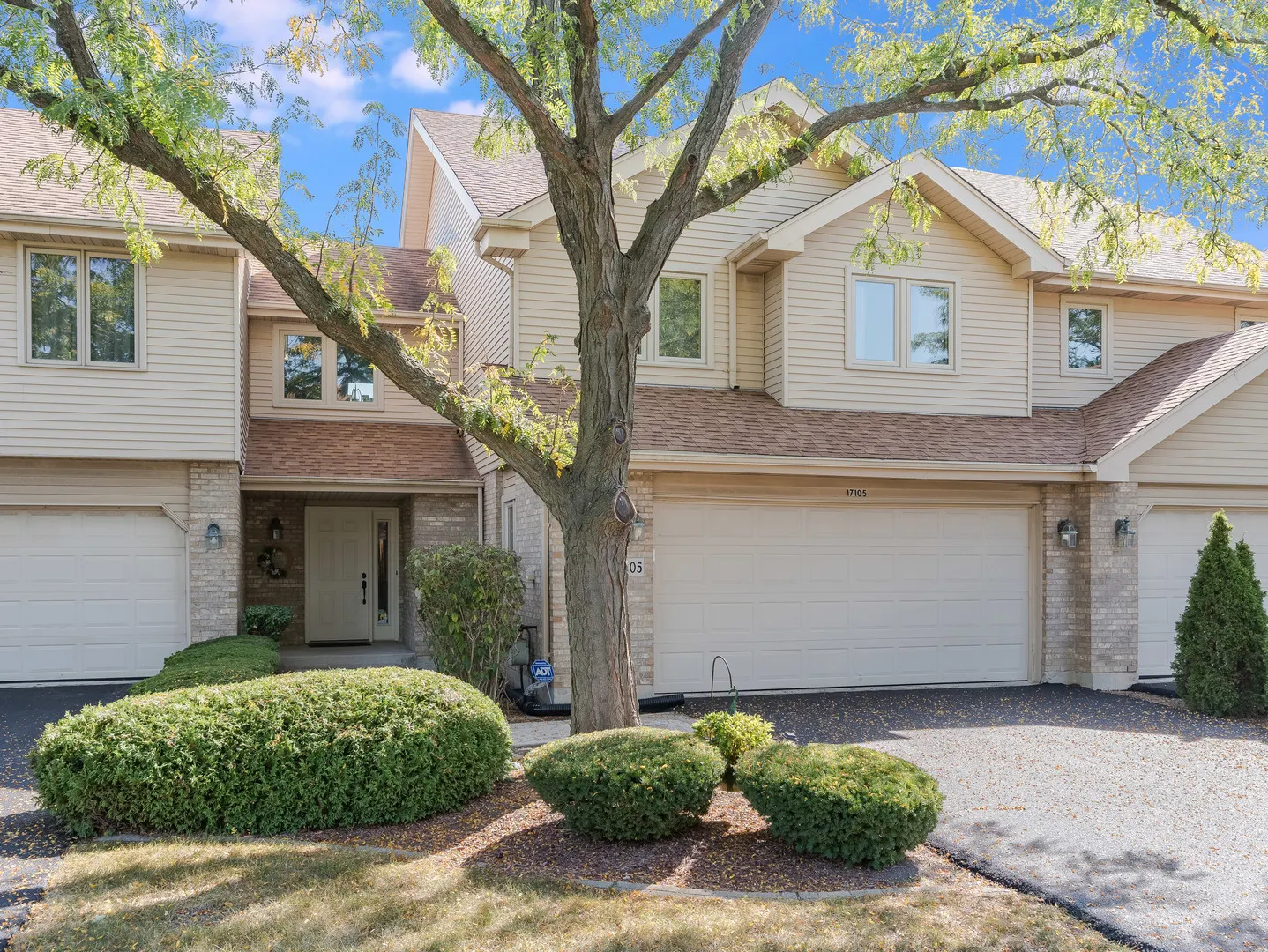 17105 Rochelle Lane IL