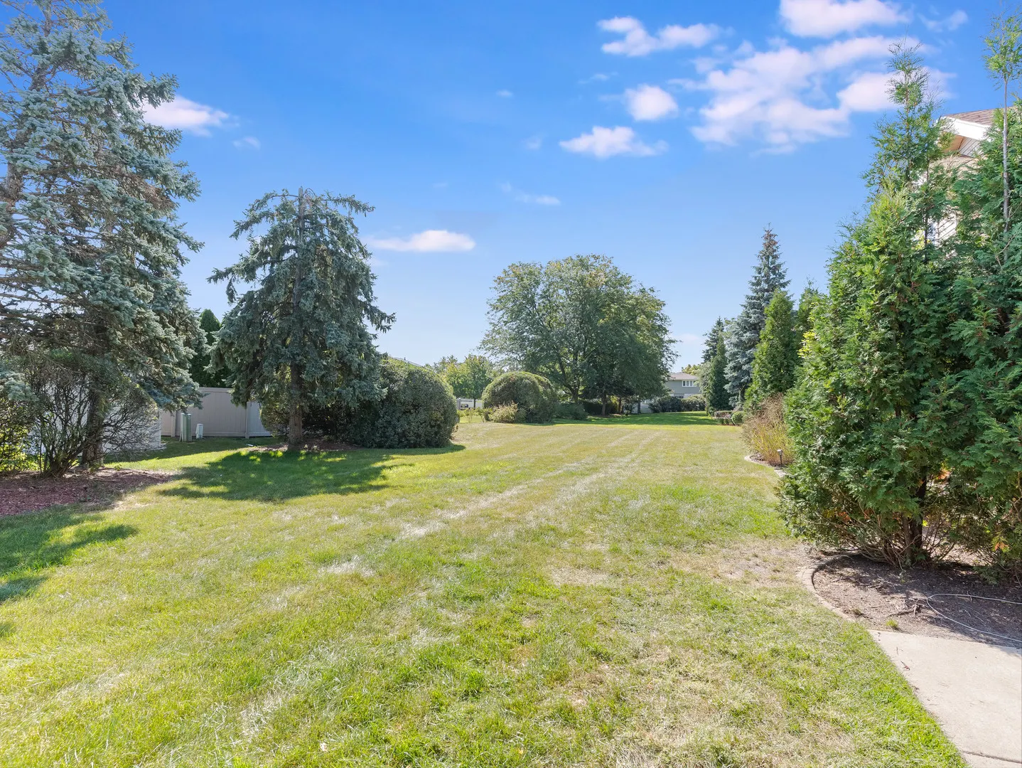 17105 Rochelle Lane IL