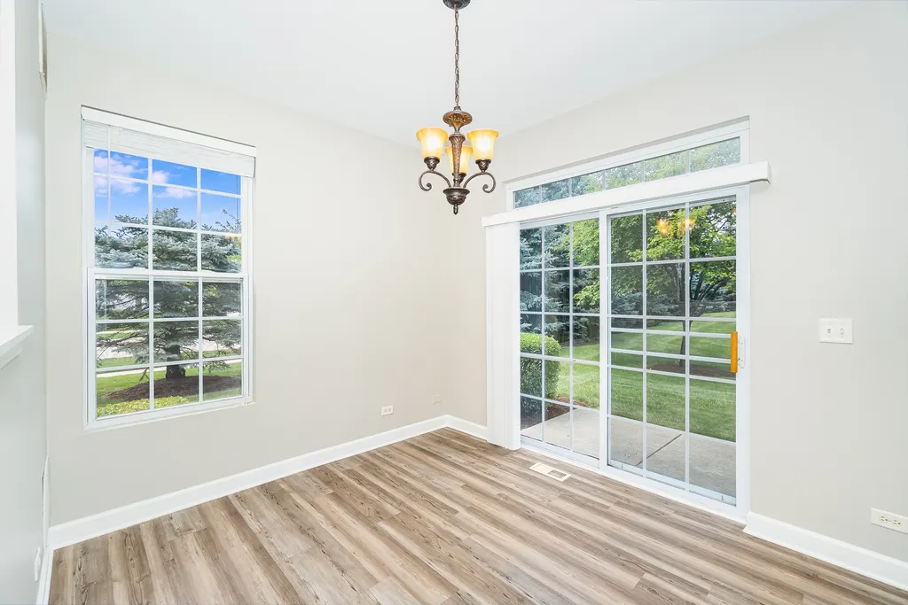 158 Concord Drive S 158 IL
