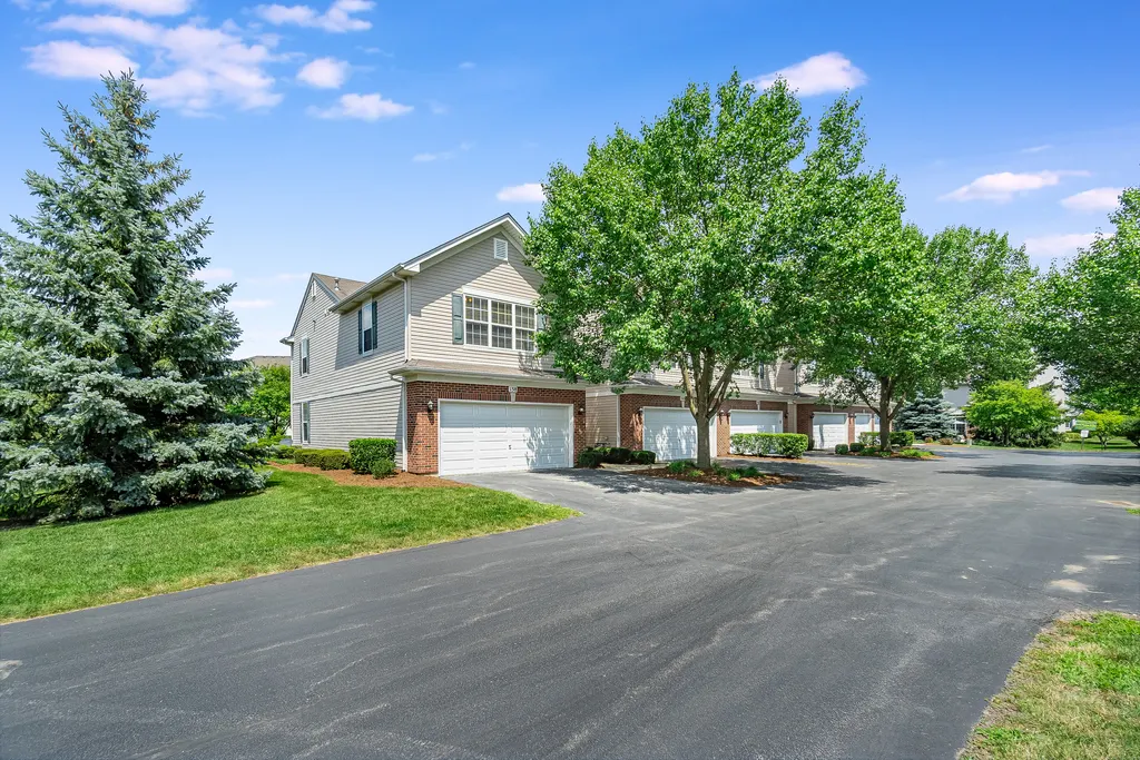 158 Concord Drive S 158 IL