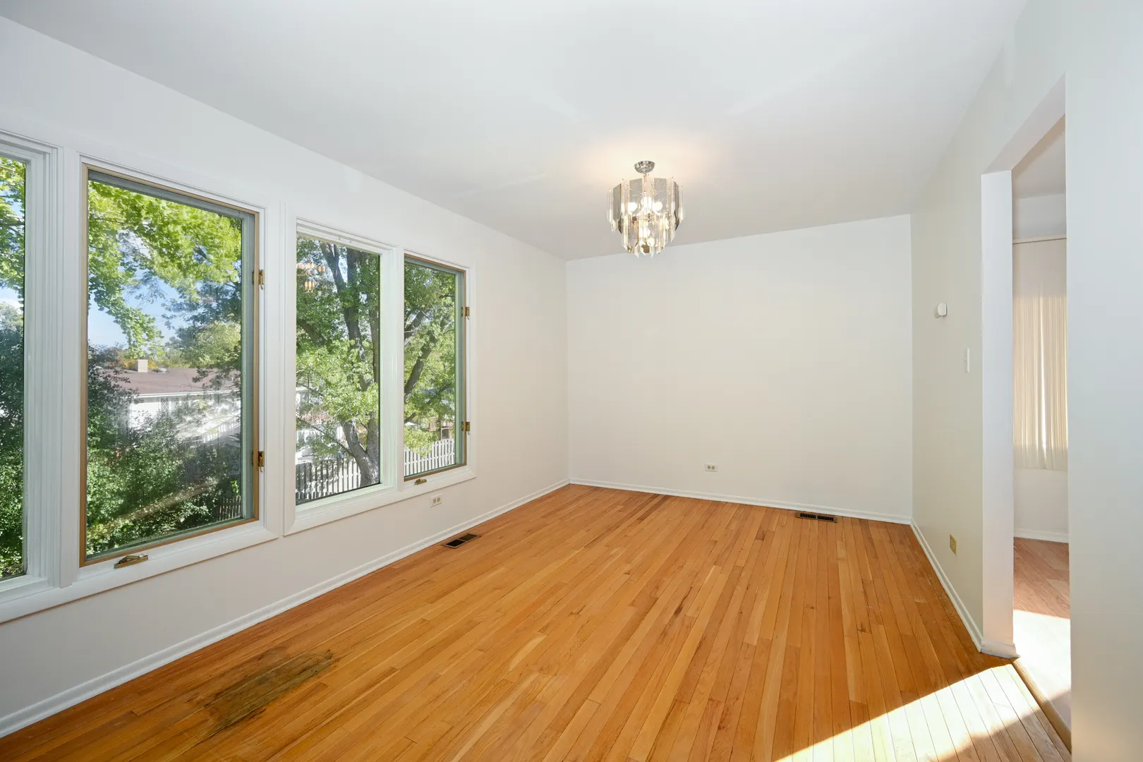 21W664 Glen Valley Drive IL