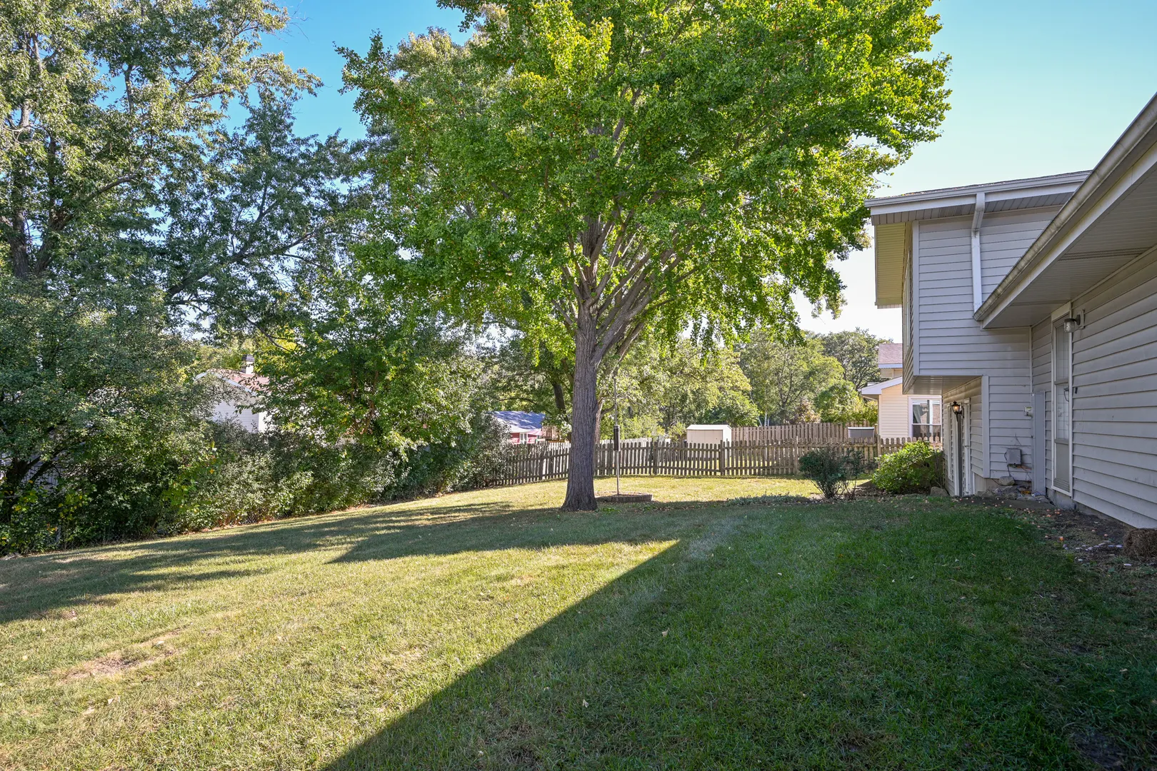 21W664 Glen Valley Drive IL