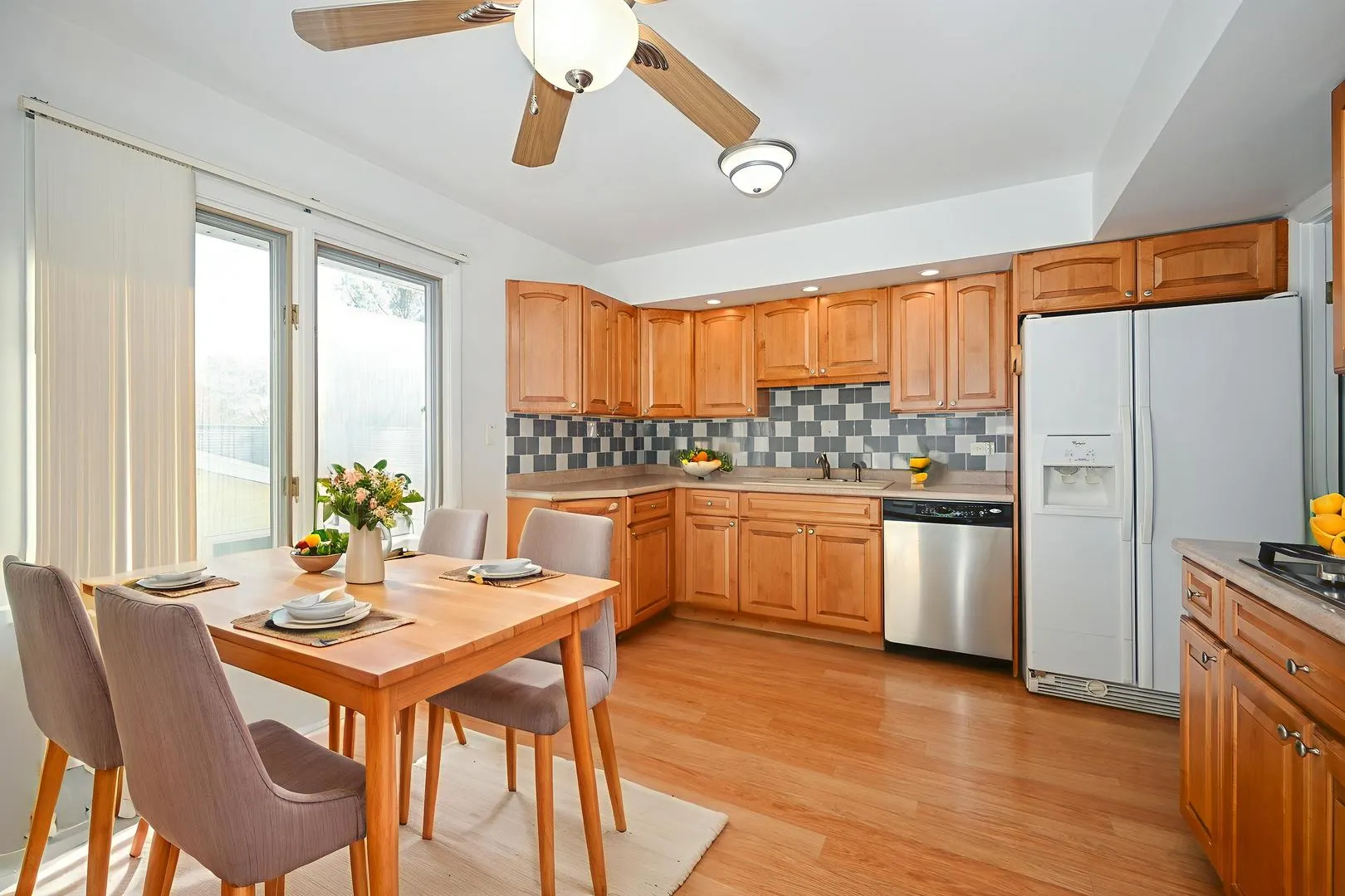 21W664 Glen Valley Drive IL