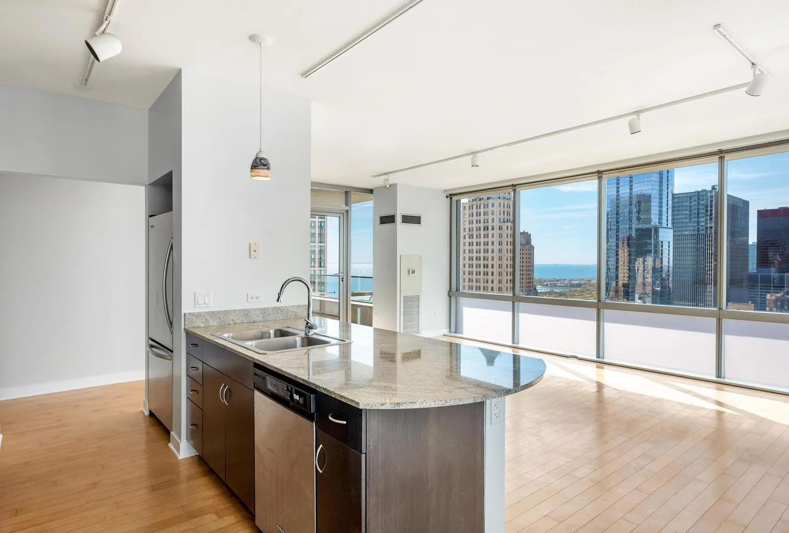 8 E Randolph Street 3108 IL