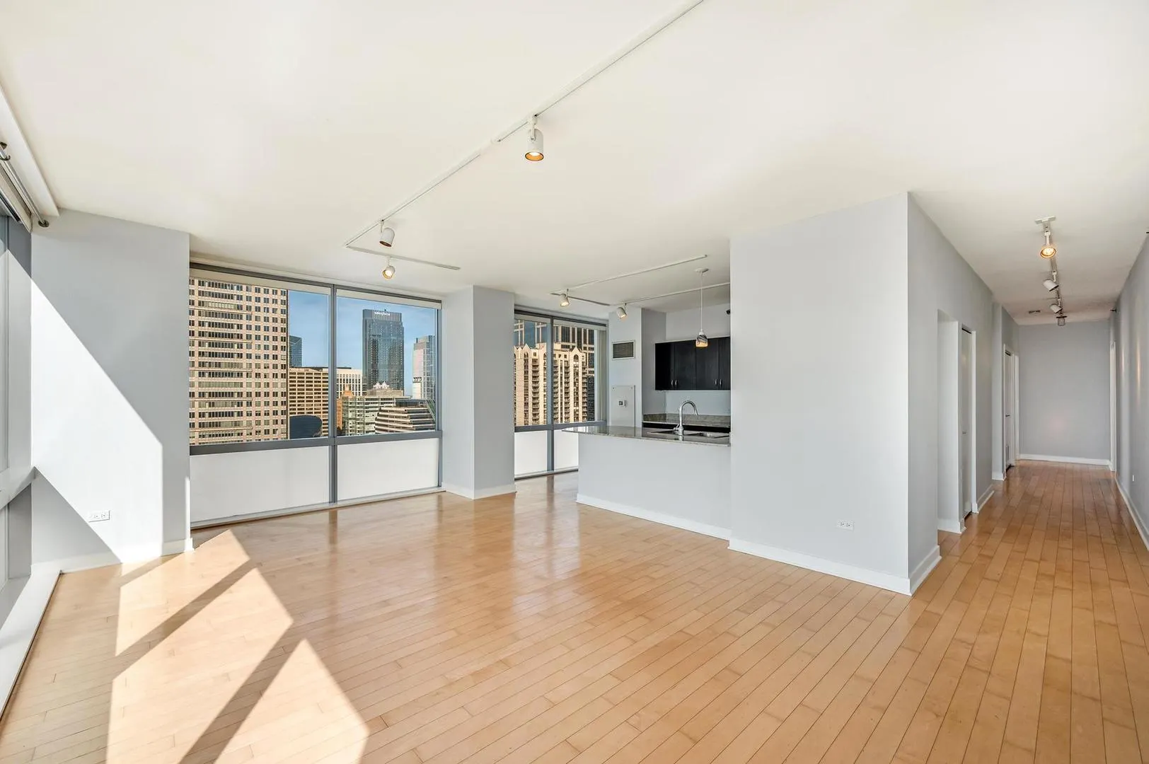 8 E Randolph Street 3108 IL