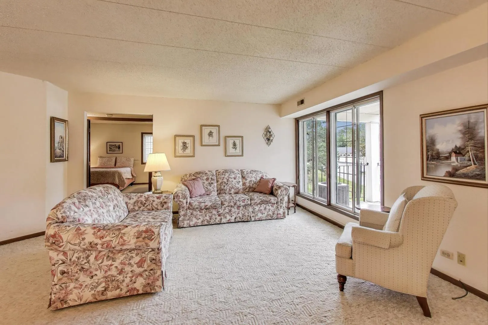 462 S President Street 202 IL