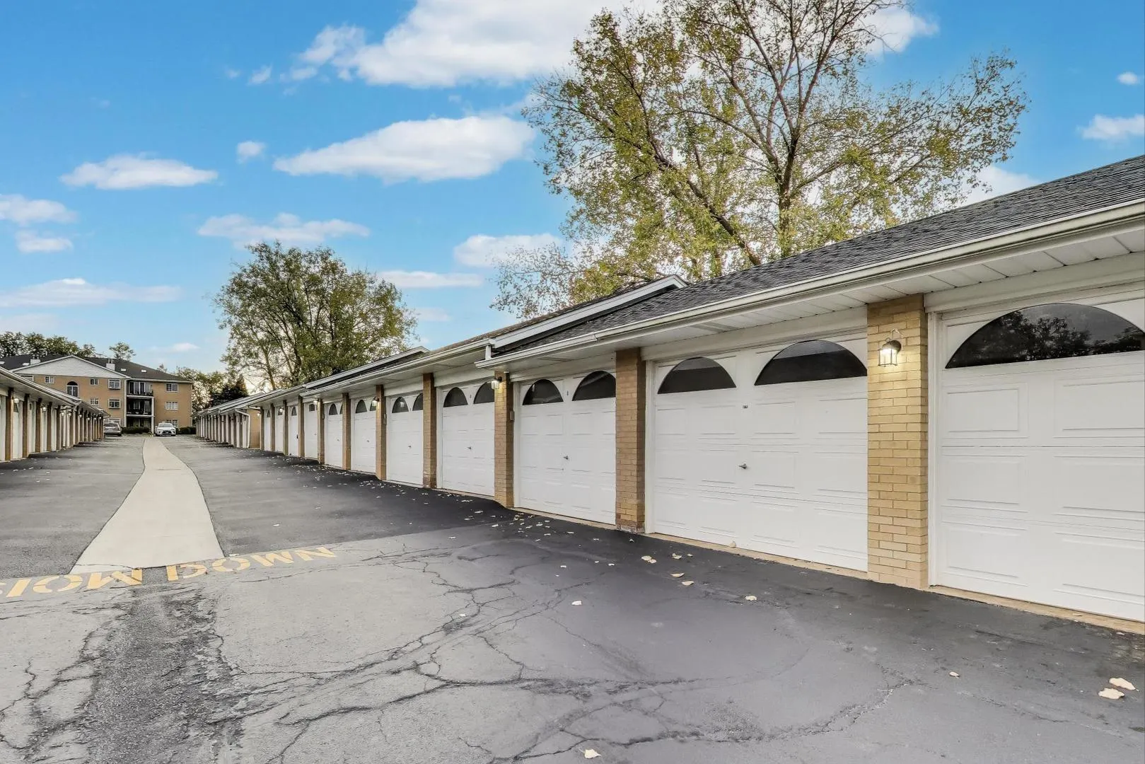 462 S President Street 202 IL