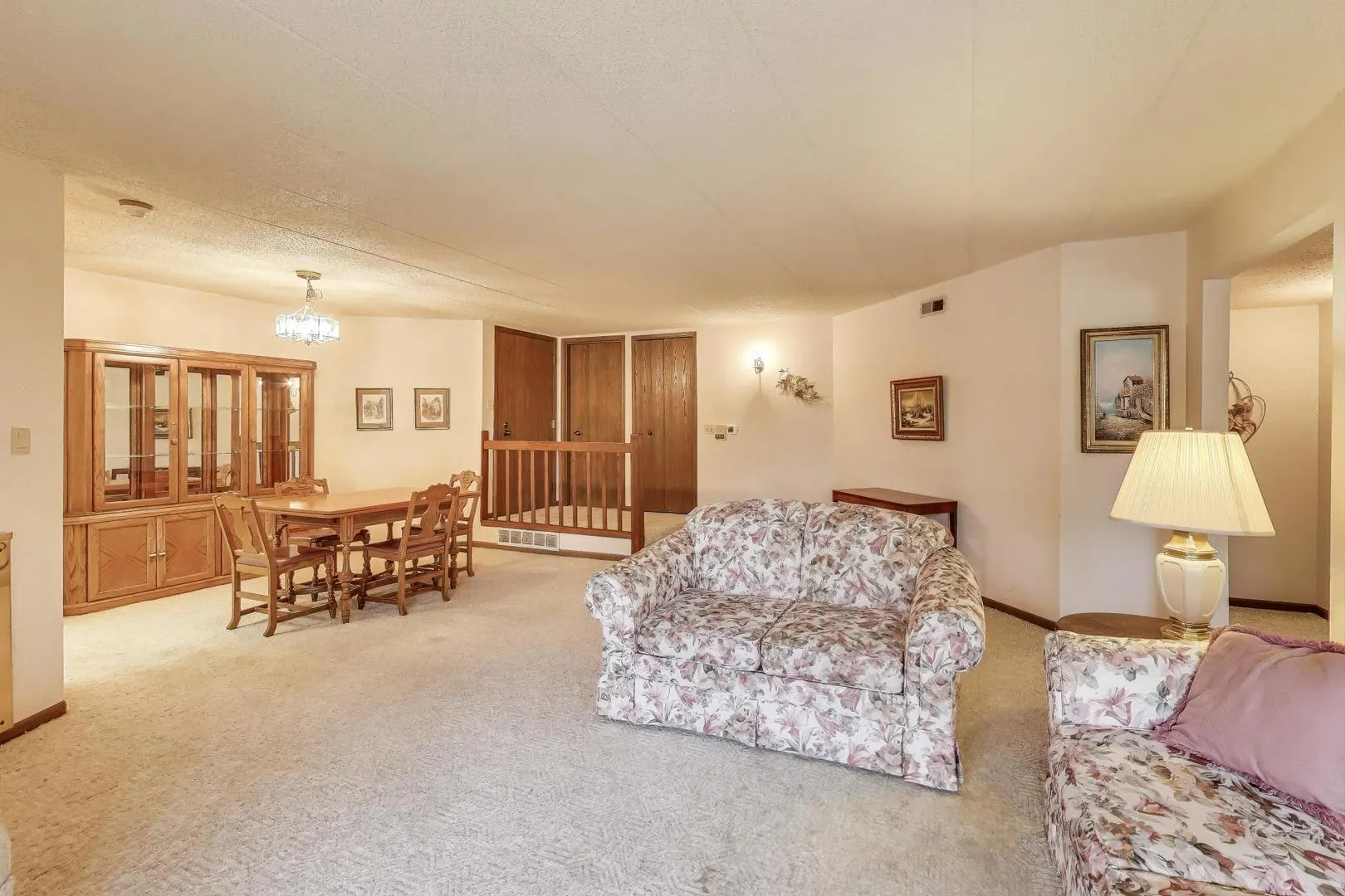 462 S President Street 202 IL