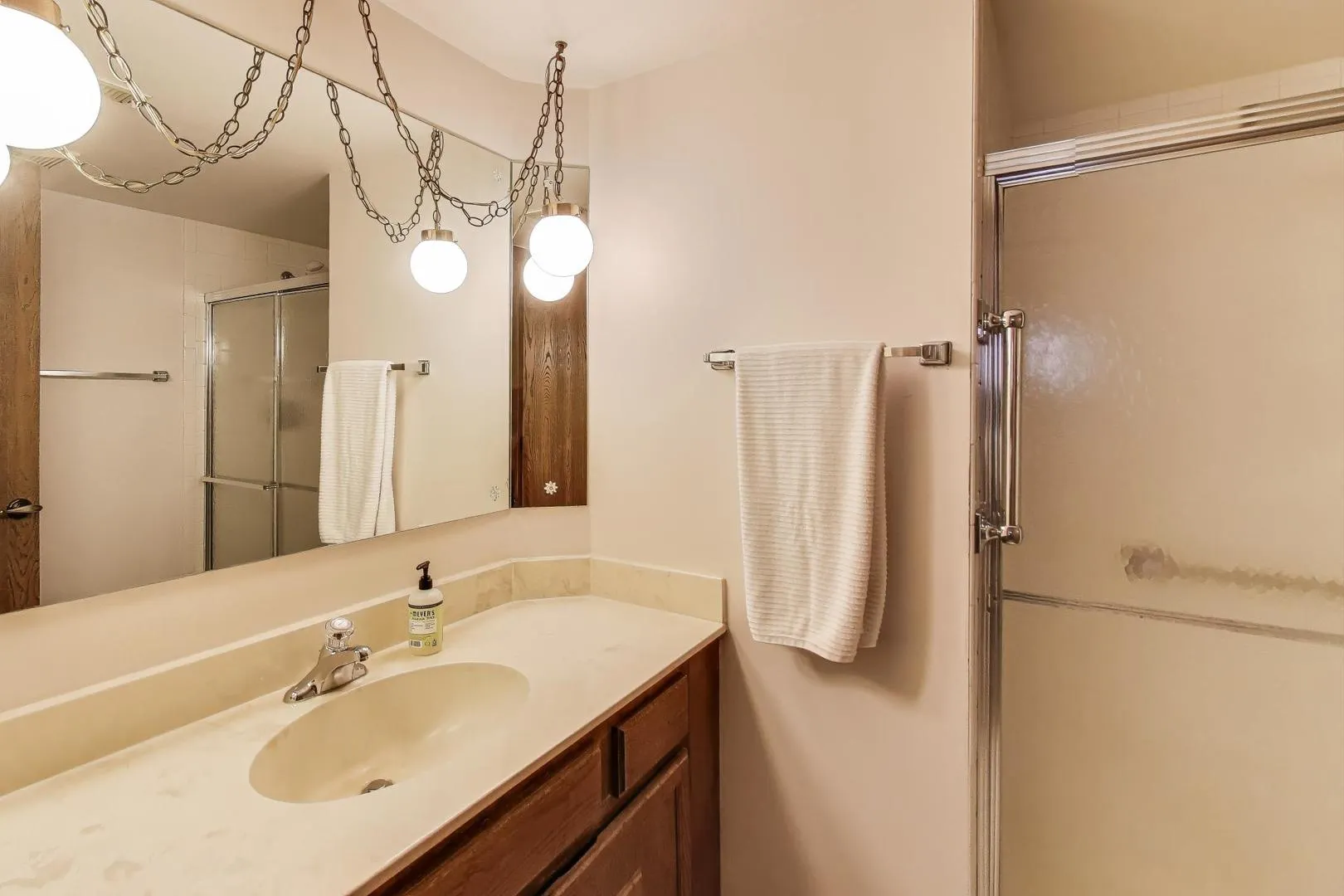 462 S President Street 202 IL