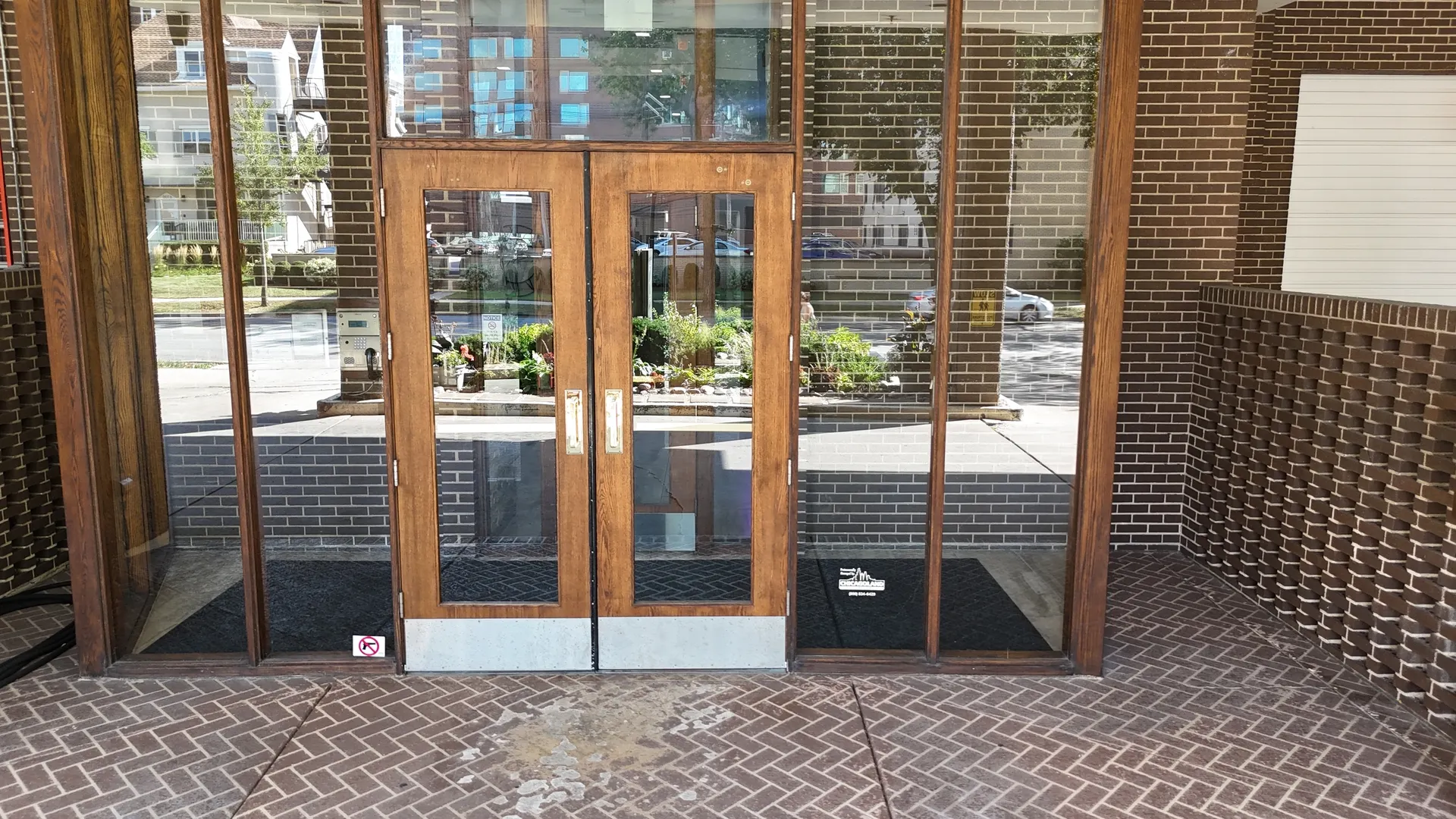 6325 N Sheridan Road 2003 IL