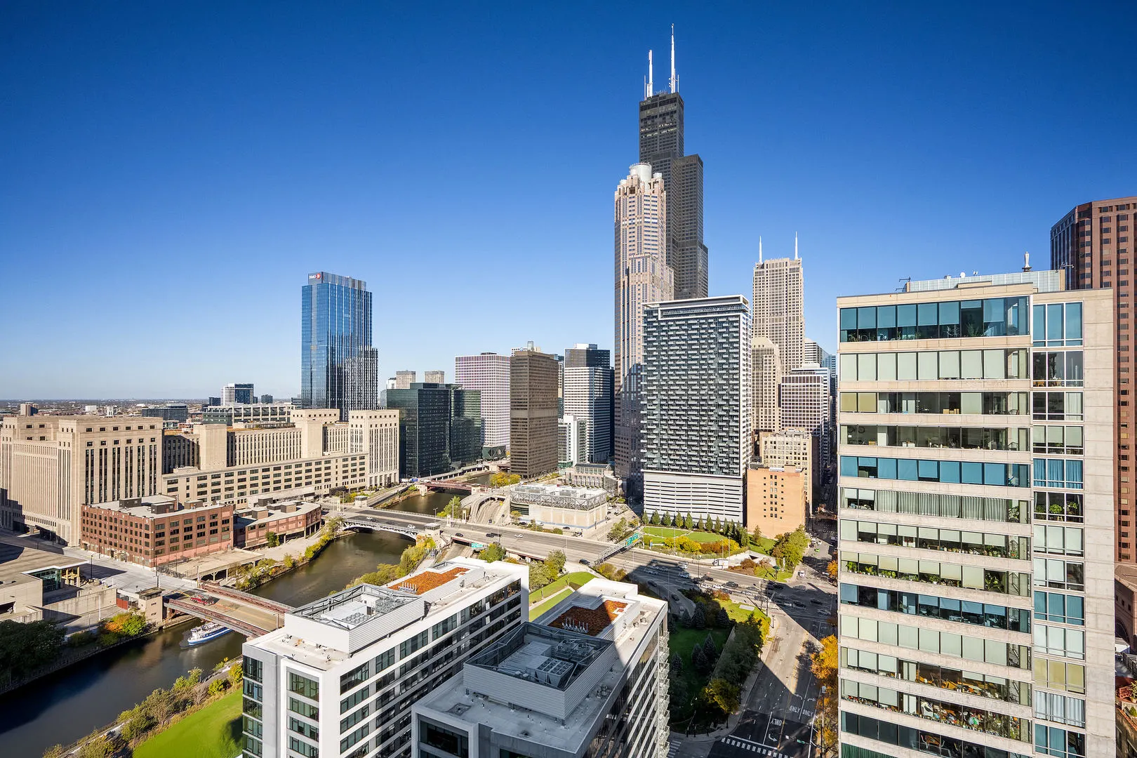 701 S Wells Street 3006 IL